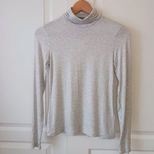 Banana Republic Women's Soft Stretch Modal SilverGlitter Gray Turtleneck Size XS